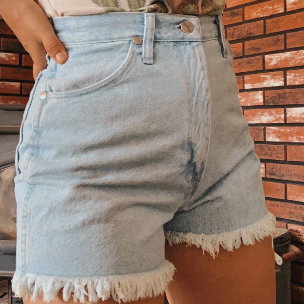 Wrangler light wash denim shorts